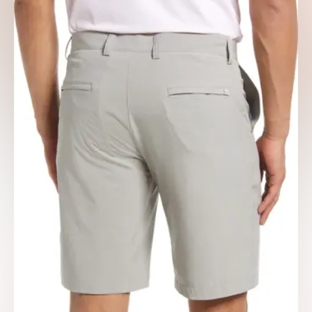 NWT Peter Millar Crown Sport Sz XL Performance Shorts Golf Taupe Gray